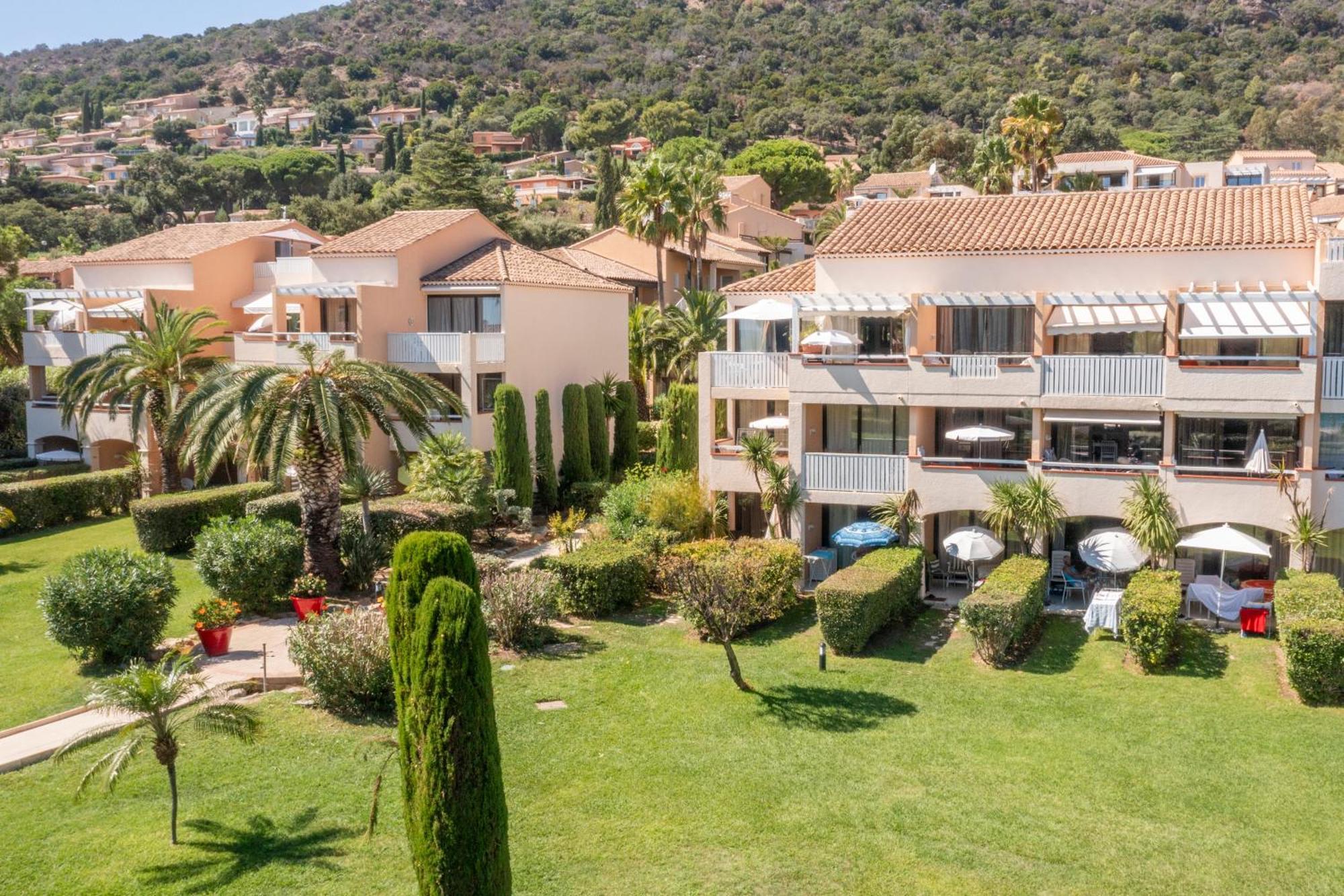 Apart-hotel Pierre & L'anse De Pramousquier Le Lavandou